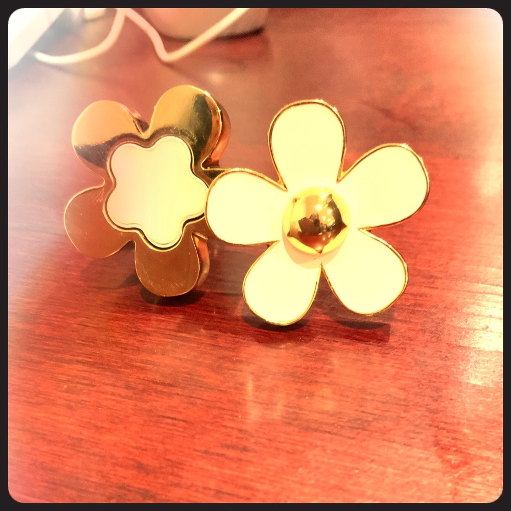 Marc Jacobs Daisy Perfume Ring
